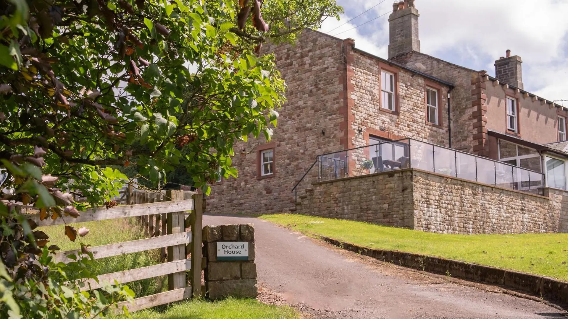 Orchard House, Castle Carrock, Nr Carlisle Villa United Kingdom